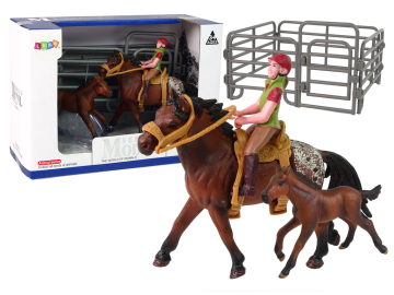 Set figur konjev z jahalko v ogradi eigrace