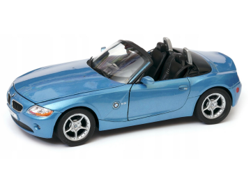 Kovinski avtomobil BMW Z4 moder