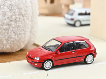 Norev Renault Clio 16S 1991 Red eigrace